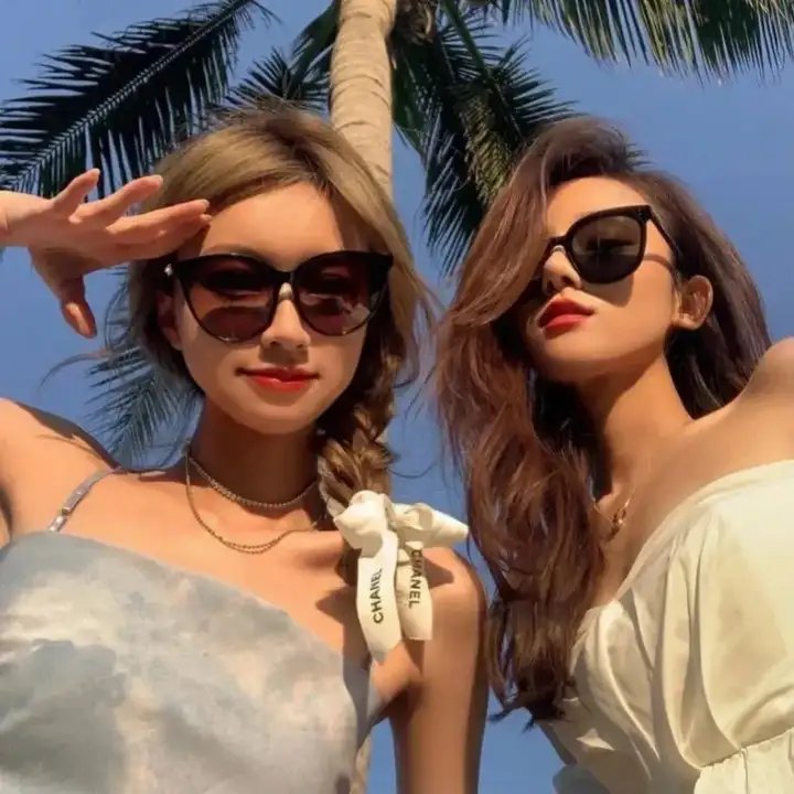 白象 海报