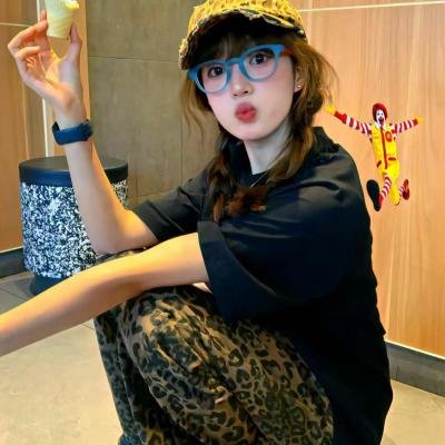 来自美国的莫里斯 海报